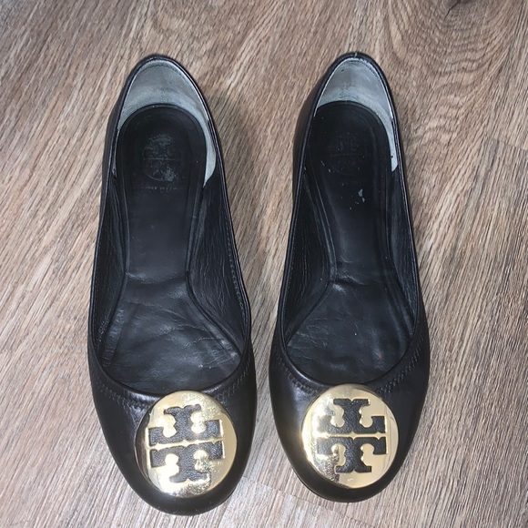 Tory Burch Shoes - Tory Burch Reva flats in black. Gold buckle, size 5 1/2